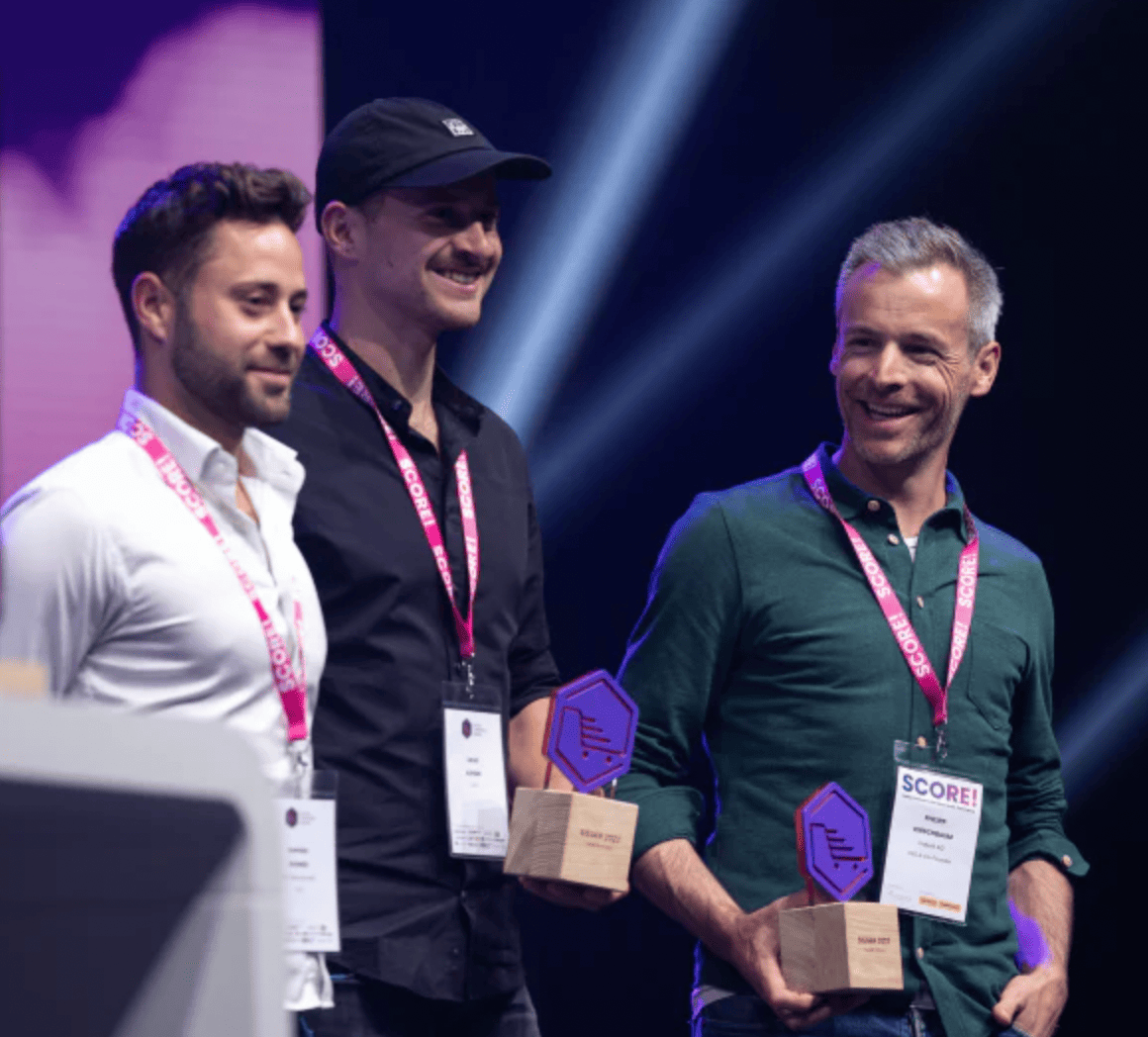 R17 Ventures Collecting Award at Swiss Digital Commerce Awards R17 Ventures Collecting Award at Swiss Digital Commerce Awards
